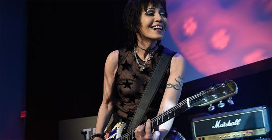 Lick Library – Joan Jett & The Blackhearts Guitar Lessons & Backing Tracks