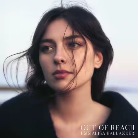 Emmalisa Hallander – Out of Reach (2025)
