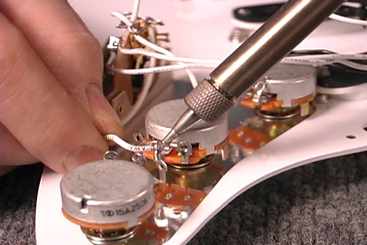 Dan Erlewine - How to Wire a Fender Guitar Full 1 DVD