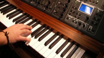 Learn 200+ Songs on Piano 1 by 1 screenshot