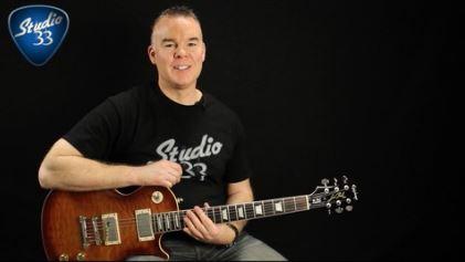 Electric Guitar for Beginners - RockStarter Level 1